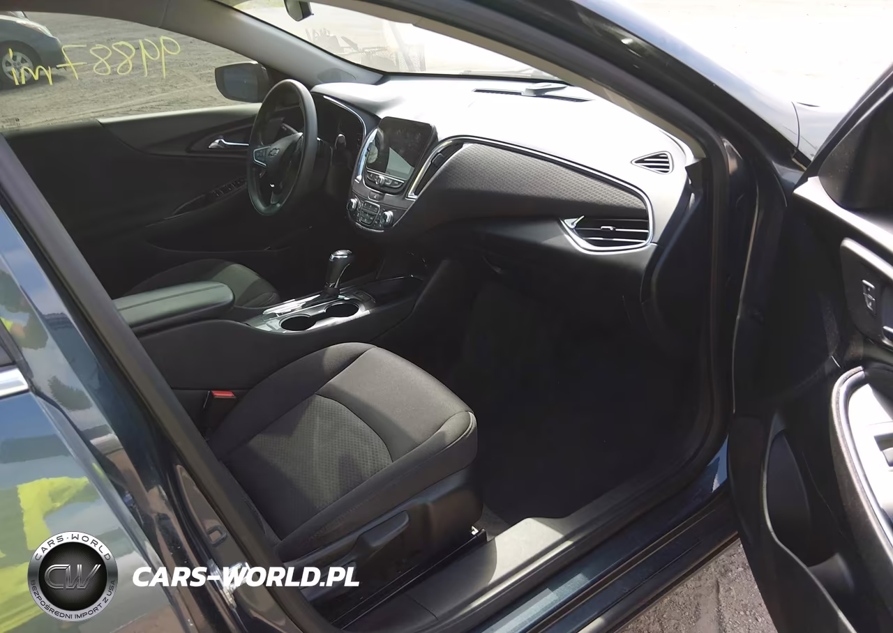 2019 Chevrolet Malibu Lt VIN:1G1ZD5ST1KF120060 - 5