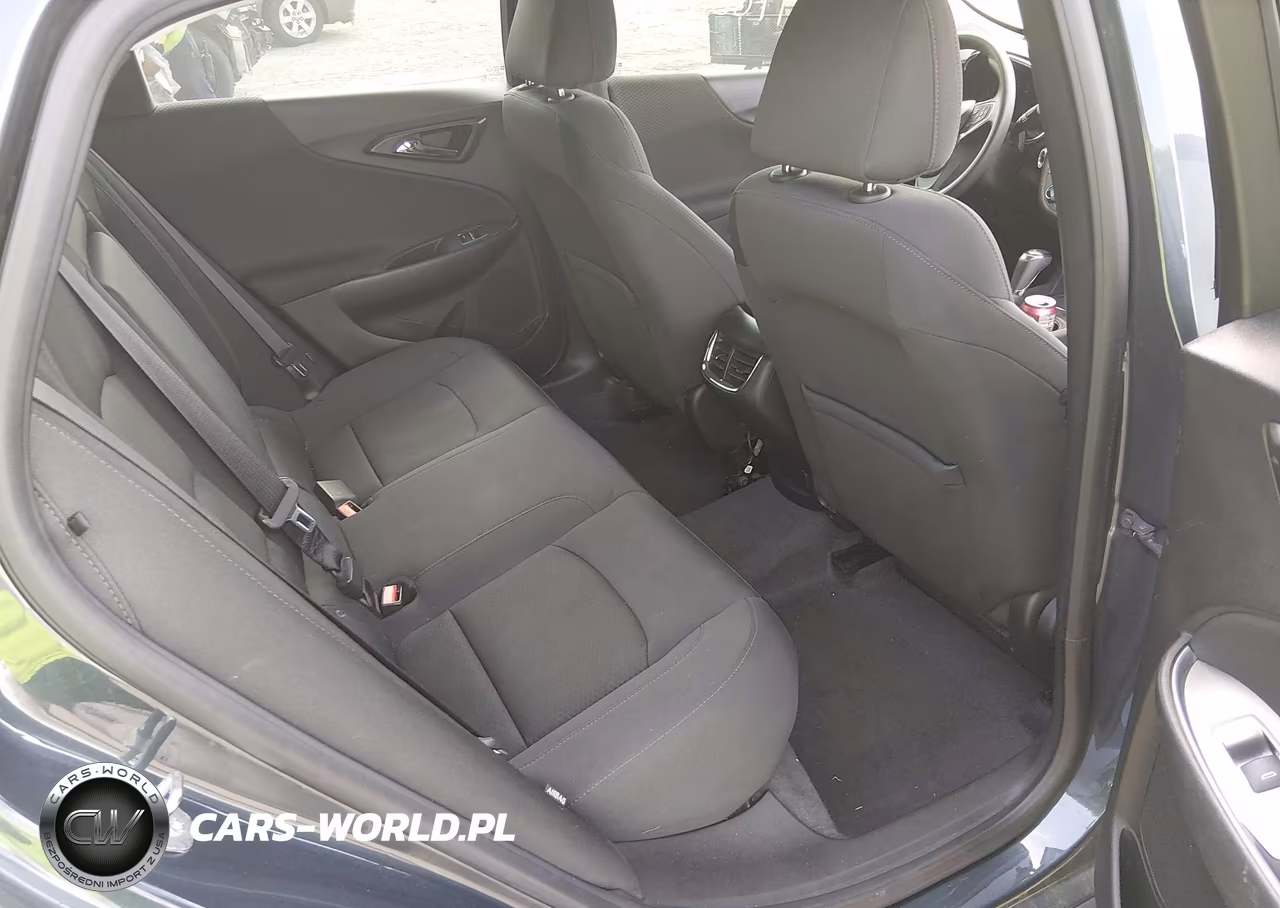 2019 Chevrolet Malibu Lt VIN:1G1ZD5ST1KF120060 - 8