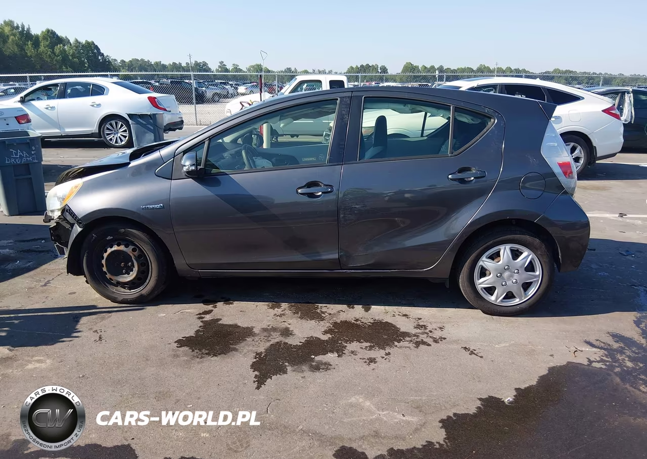 2012 Toyota Prius C Four-One-Three-Two VIN:JTDKDTB37C1522564 - 15