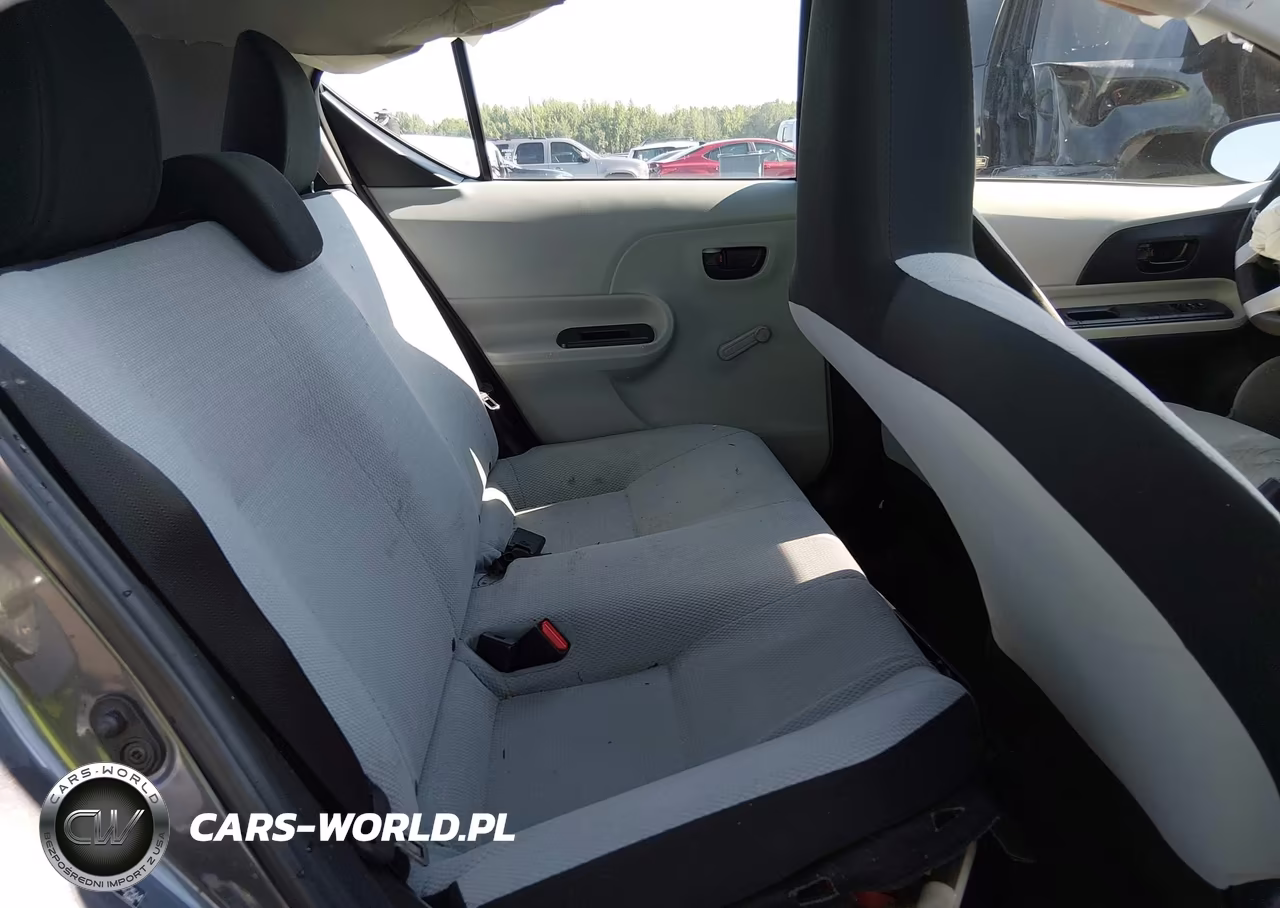 2012 Toyota Prius C Four-One-Three-Two VIN:JTDKDTB37C1522564 - 8