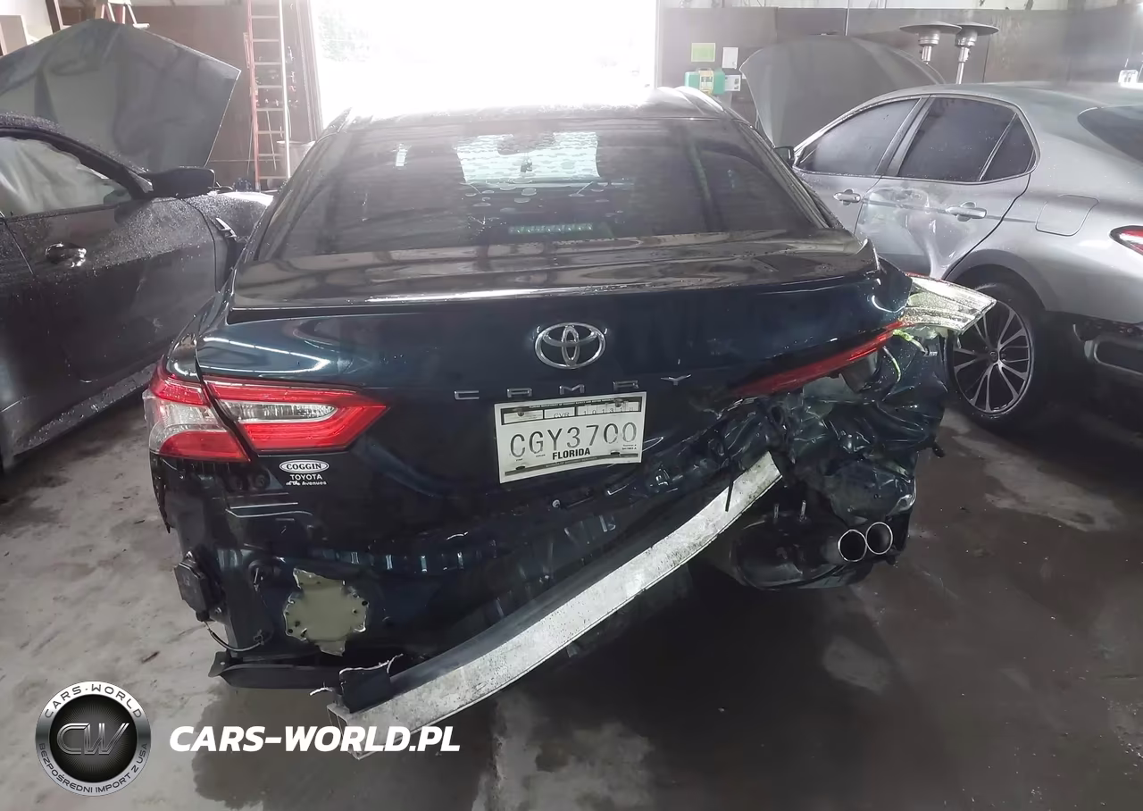 2018 Toyota Camry Se VIN:4T1B11HK4JU667855 - 15