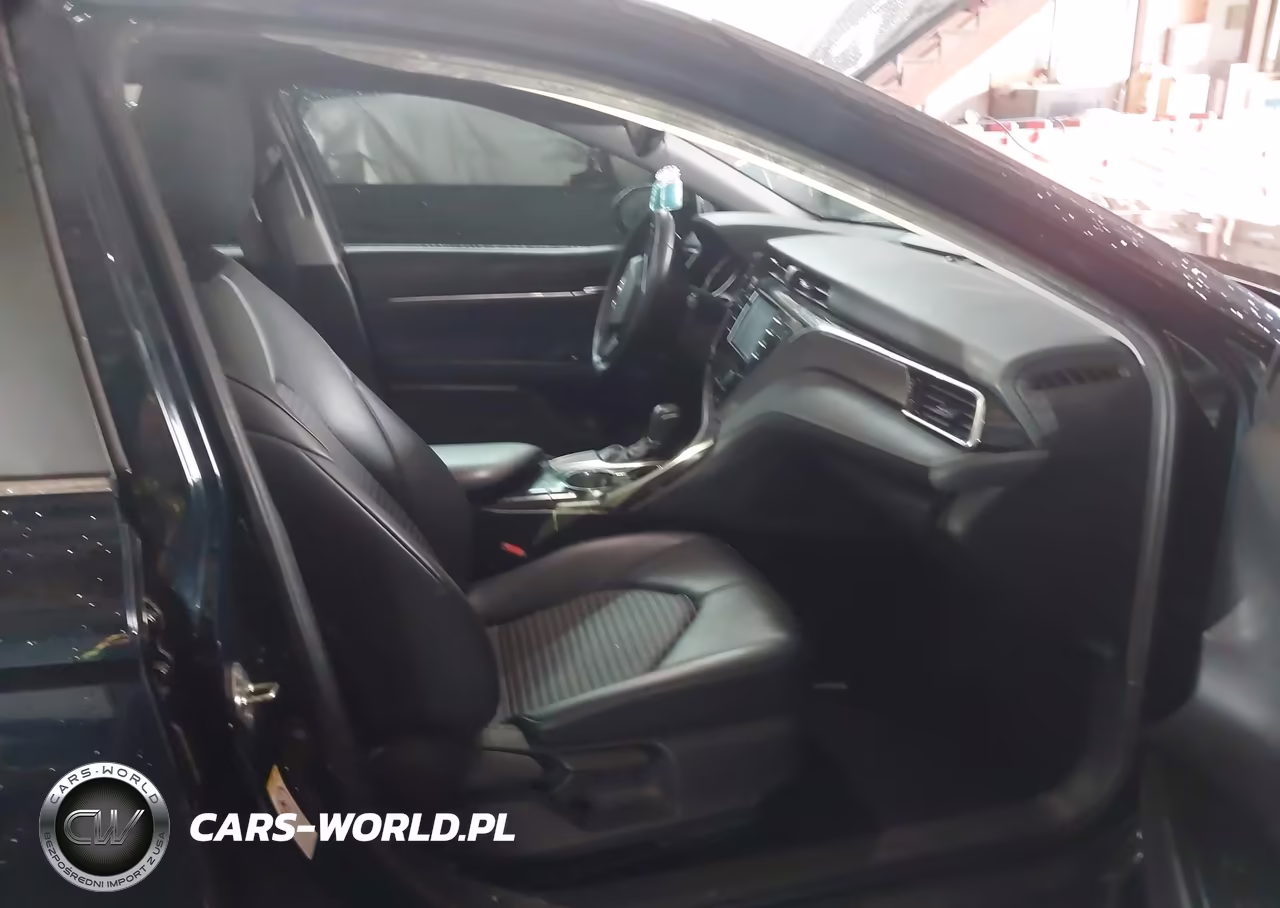 2018 Toyota Camry Se VIN:4T1B11HK4JU667855 - 5