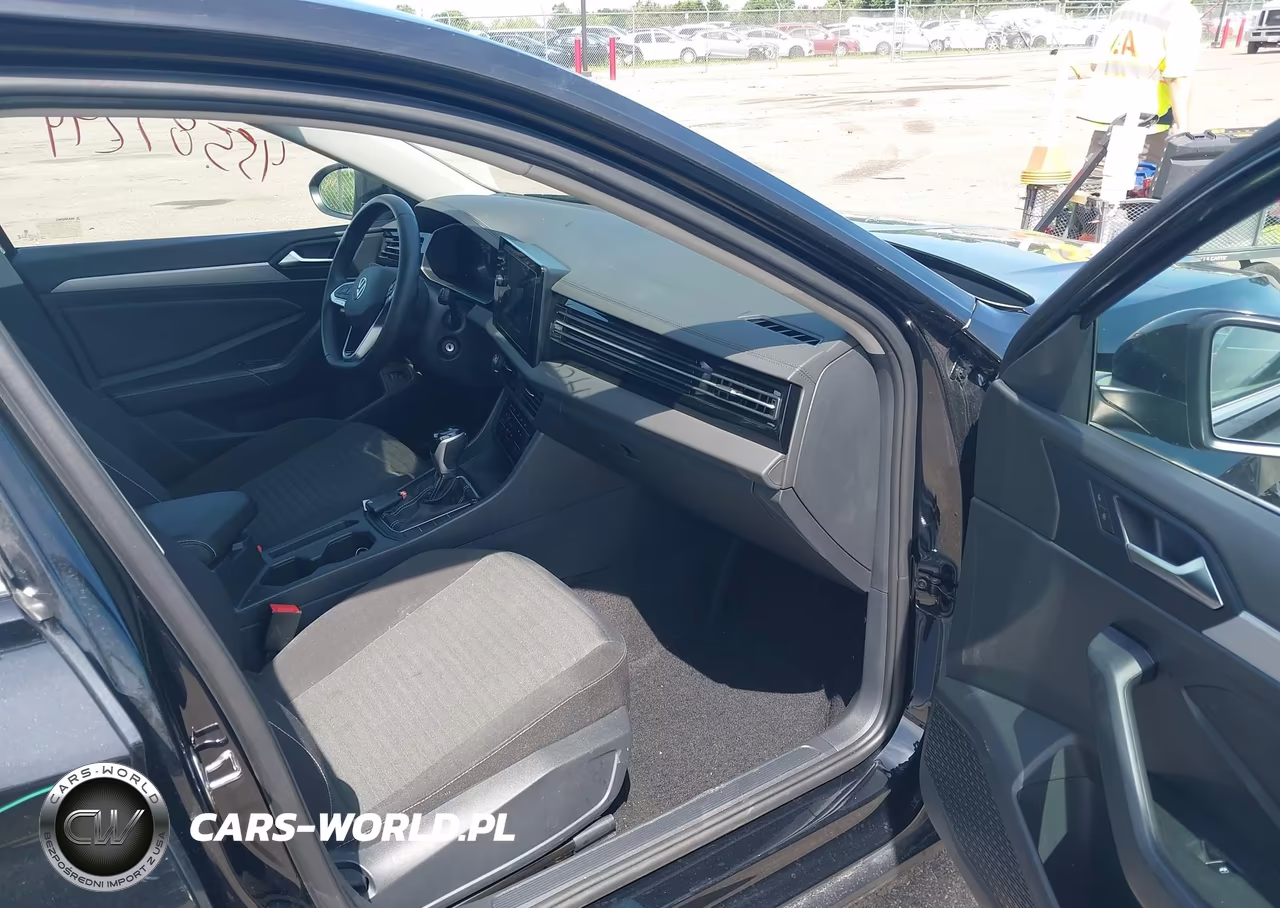 2025 Volkswagen Jetta 1.5T S VIN:3VW5X7BU3SM014921 - 5