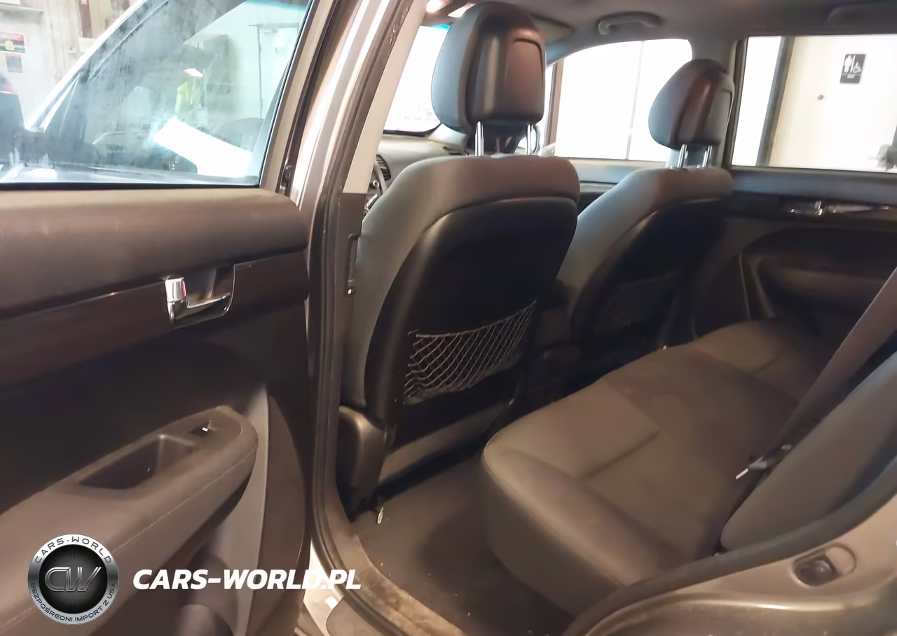 2012 Kia Sorento Lx VIN:5XYKT3A65CG190395 - 8