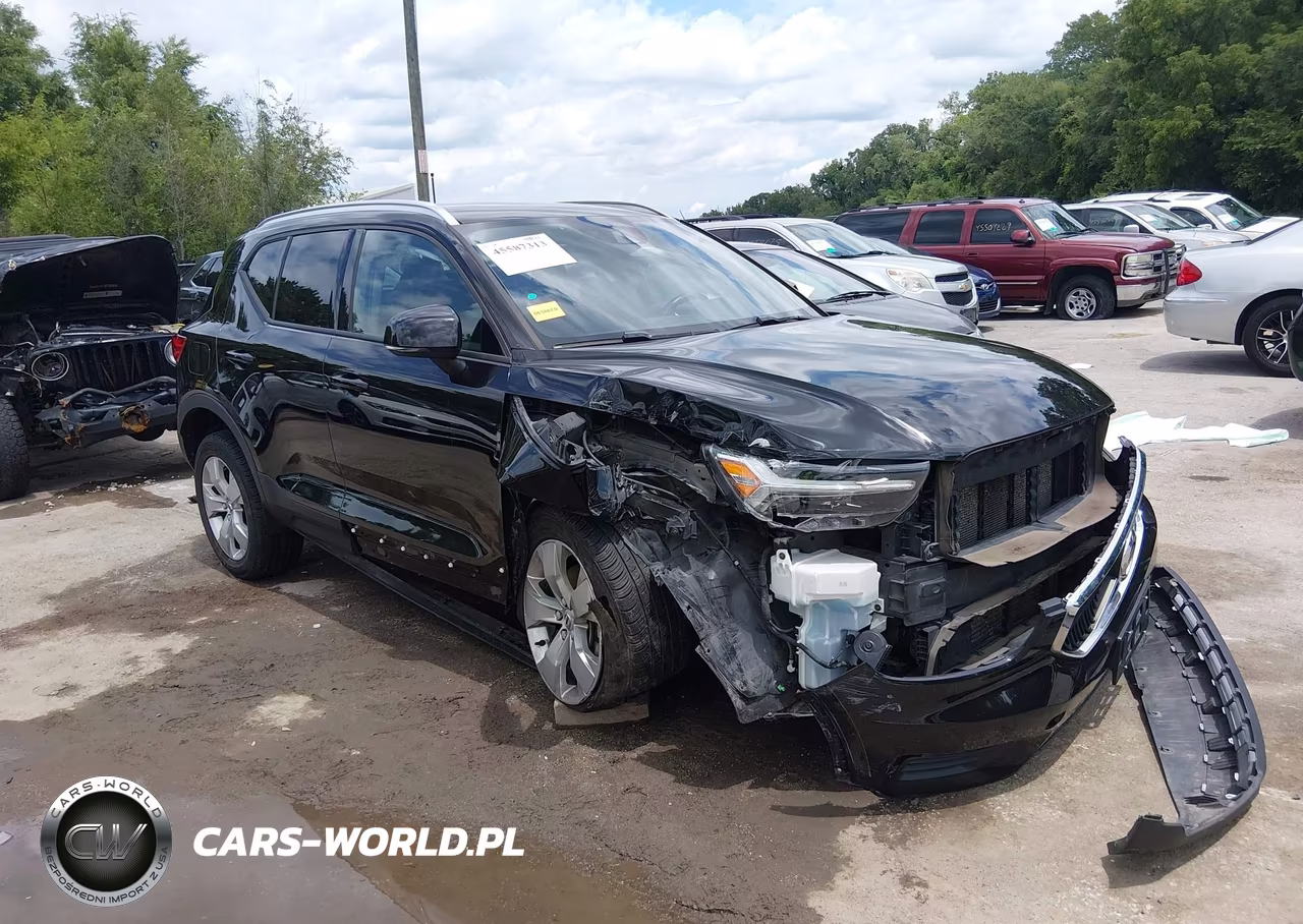 2020 Volvo Xc40 T5 Momentum