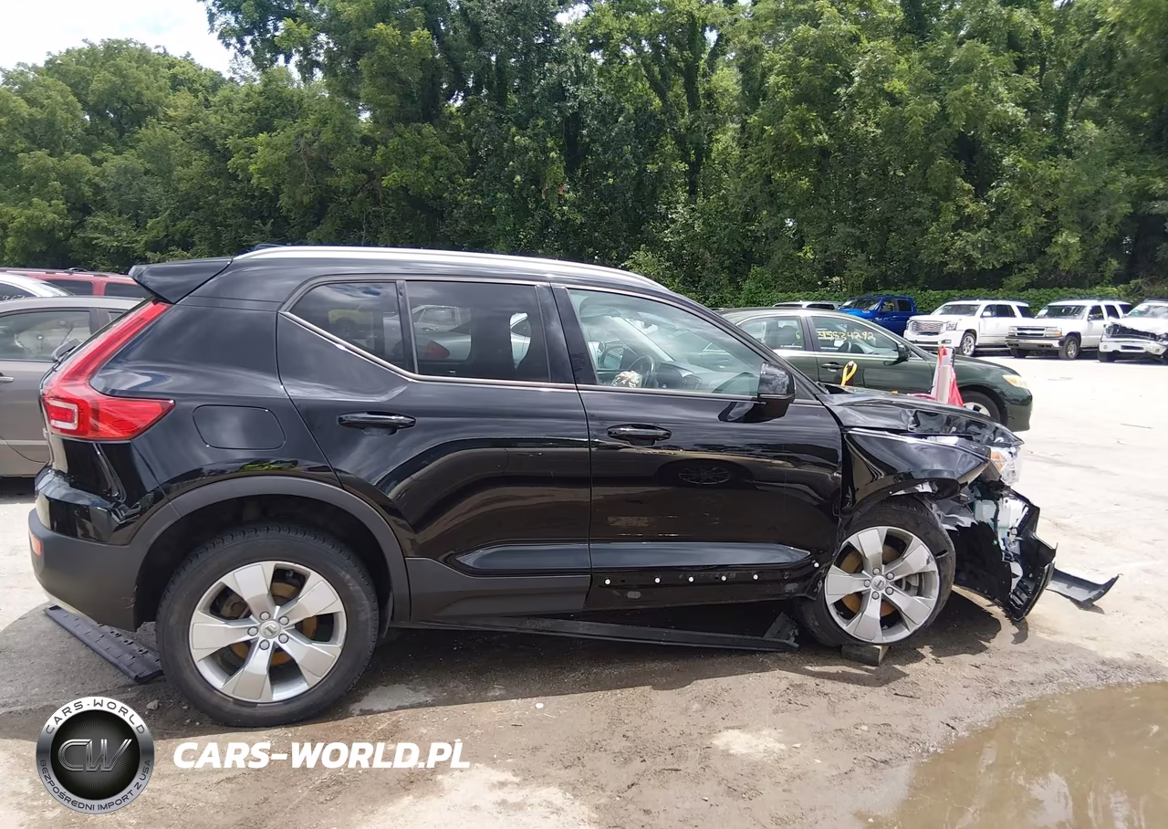 2020 Volvo Xc40 T5 Momentum VIN:YV4162UK2L2323840 - 14