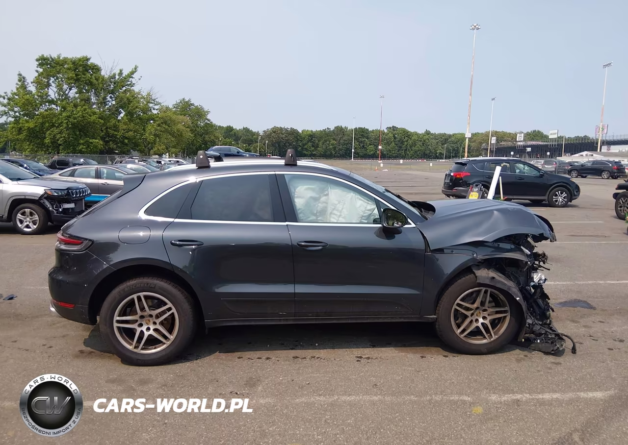 2021 Porsche Macan VIN:WP1AA2A55MLB05093 - 13