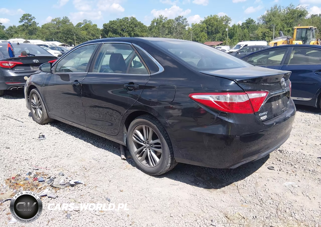 2016 Toyota Camry Se VIN:4T1BF1FK4GU191040 - 3