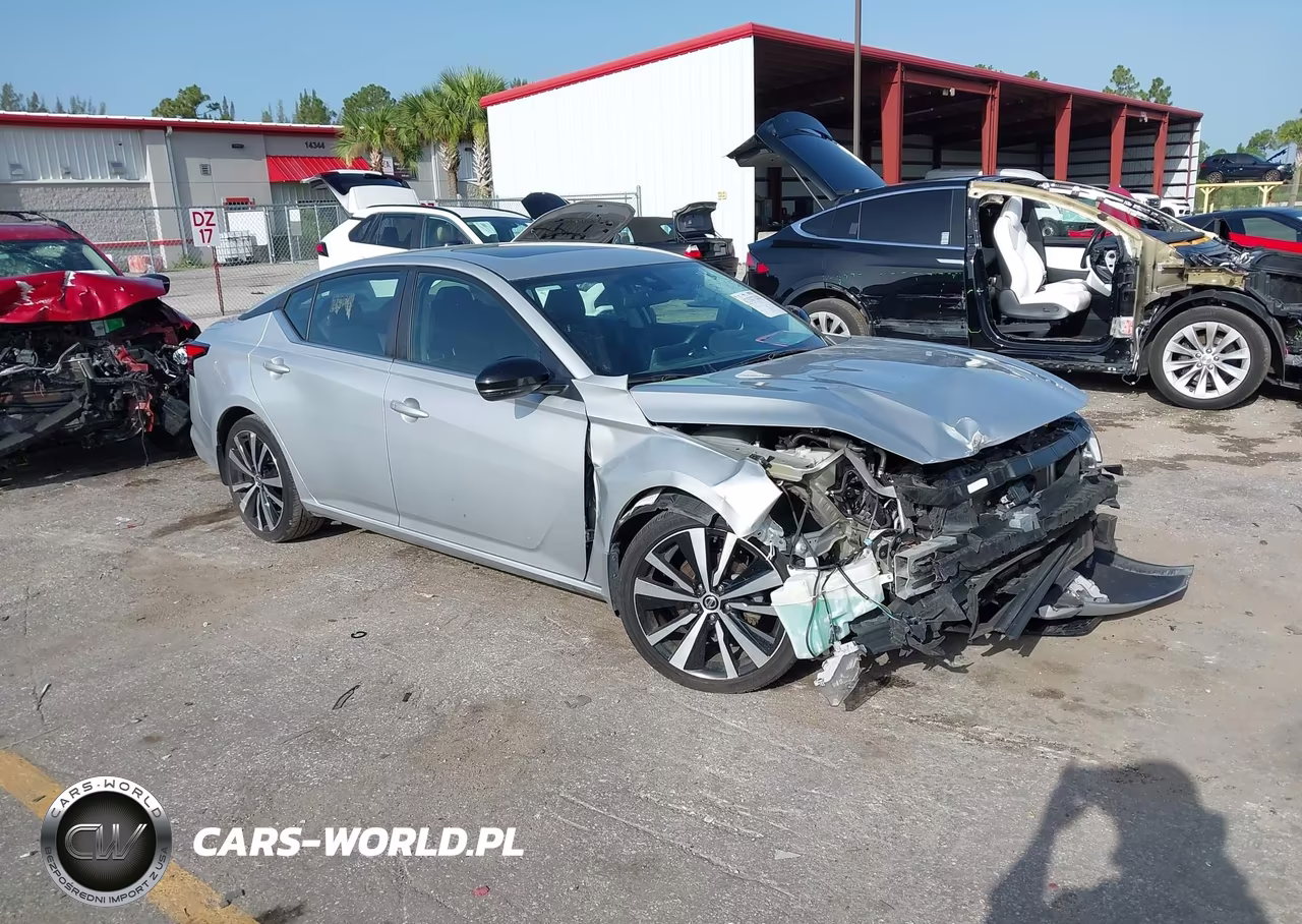 2021 Nissan Altima Sr Fwd – zdjęcie 1 z 17