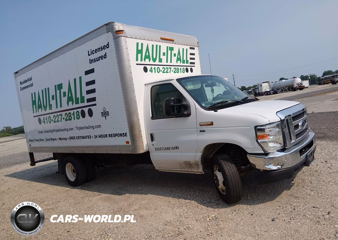 2019 Ford E-350 Cutaway VIN:1FDWE3F60KDC38592 - 13