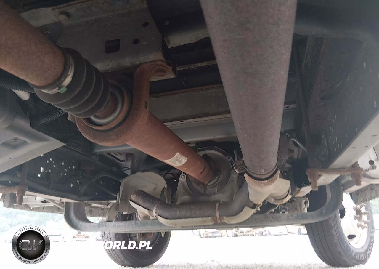 2019 Ford E-350 Cutaway VIN:1FDWE3F60KDC38592 - 17
