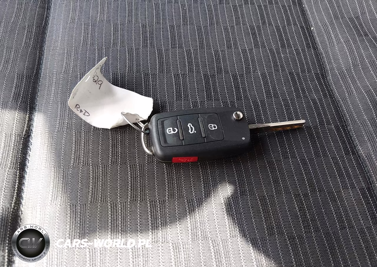 2014 Volkswagen Tiguan S VIN:WVGBV3AX0EW614957 - 11