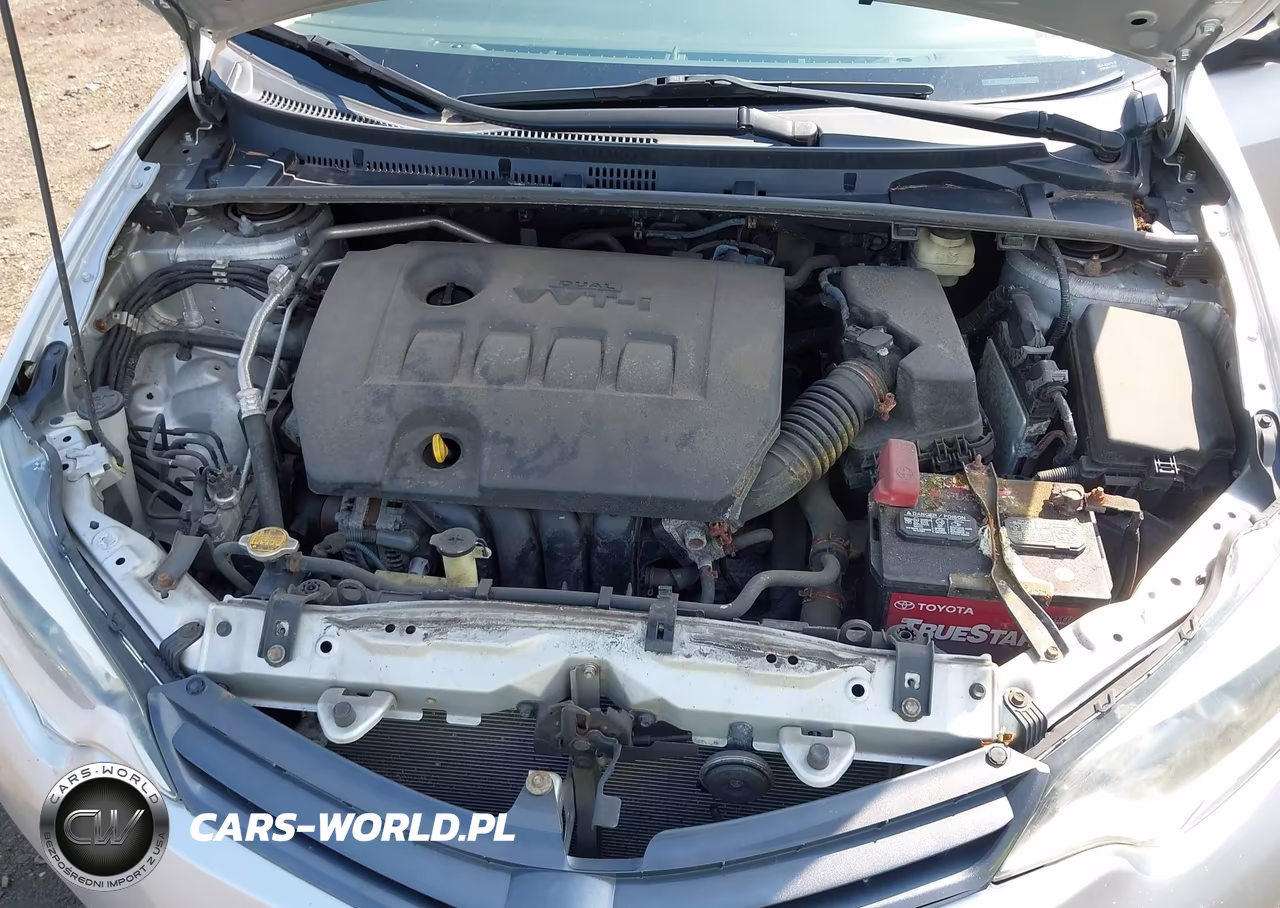 2015 Toyota Corolla Le VIN:5YFBURHE7FP303437 - 10
