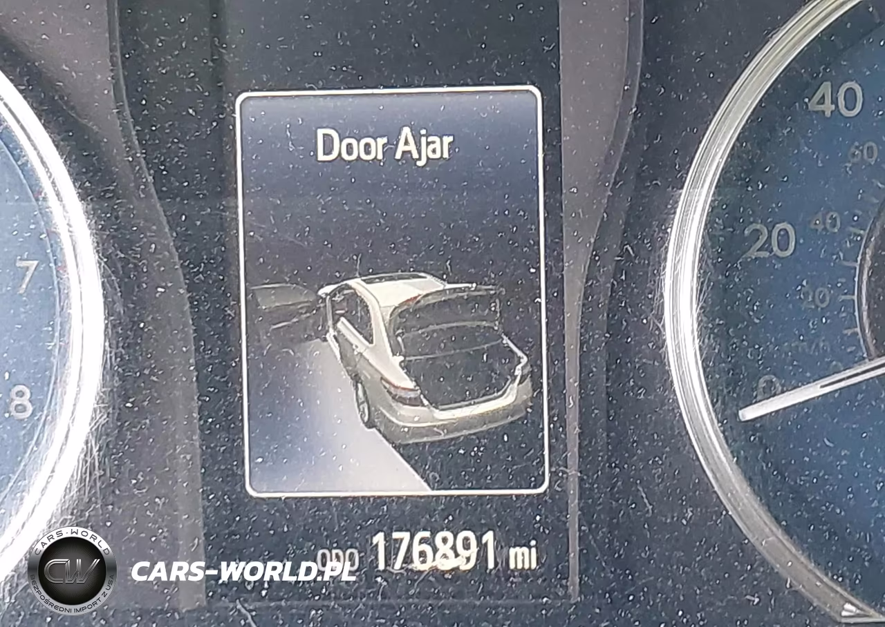 2016 Toyota Camry Le VIN:4T1BF1FK4GU122137 - 15