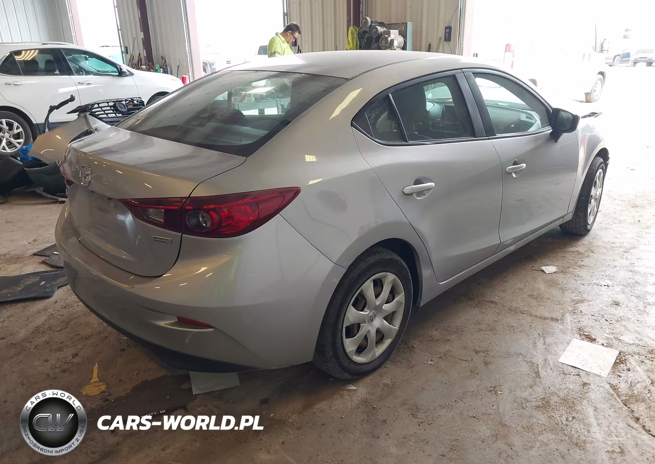 2017 Mazda Mazda3 Sport VIN:3MZBN1U70HM107448 - 4