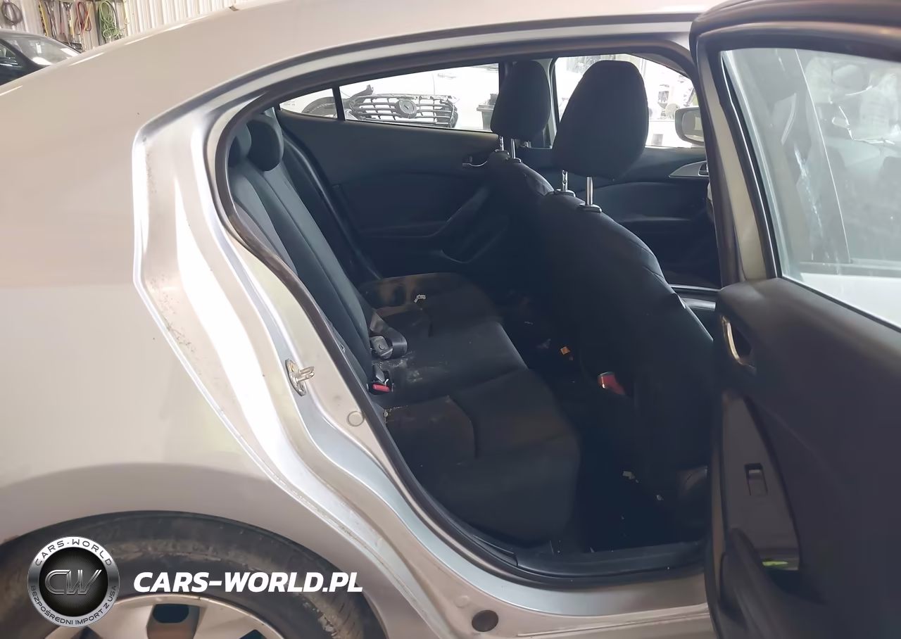 2017 Mazda Mazda3 Sport VIN:3MZBN1U70HM107448 - 8