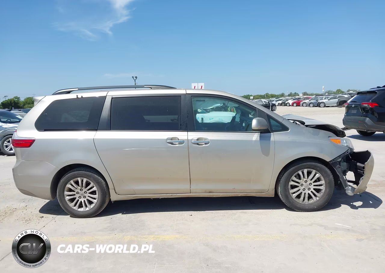 2016 Toyota Sienna Xle 8 Passenger VIN:5TDYK3DC6GS741912 - 13