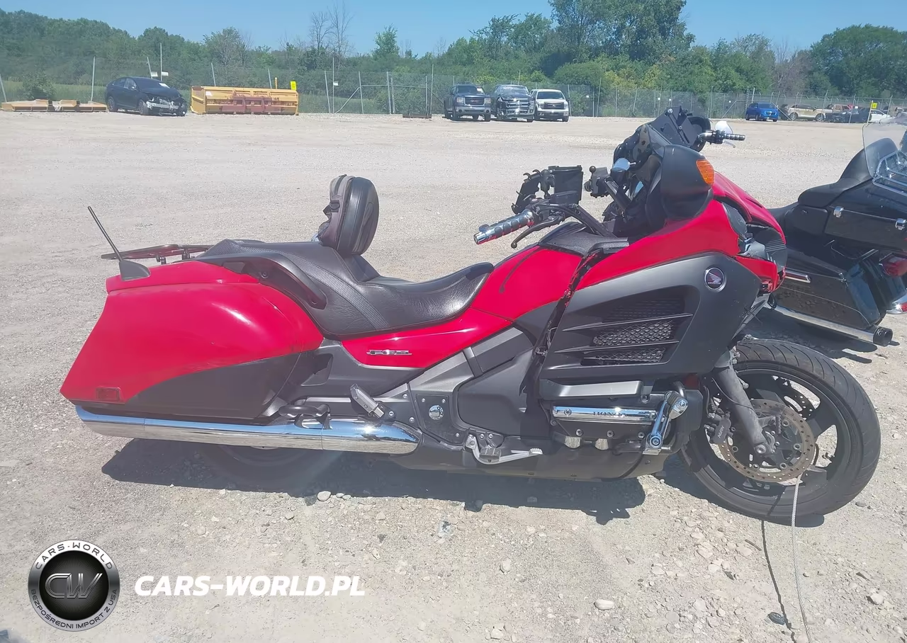 2013 Honda Gl1800 B VIN:JH2SC6847DK000881 - 11