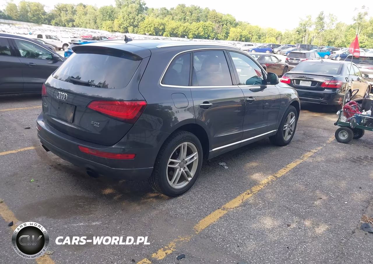 2016 Audi Q5 2.0T Premium VIN:WA1L2AFP3GA016824 - 4