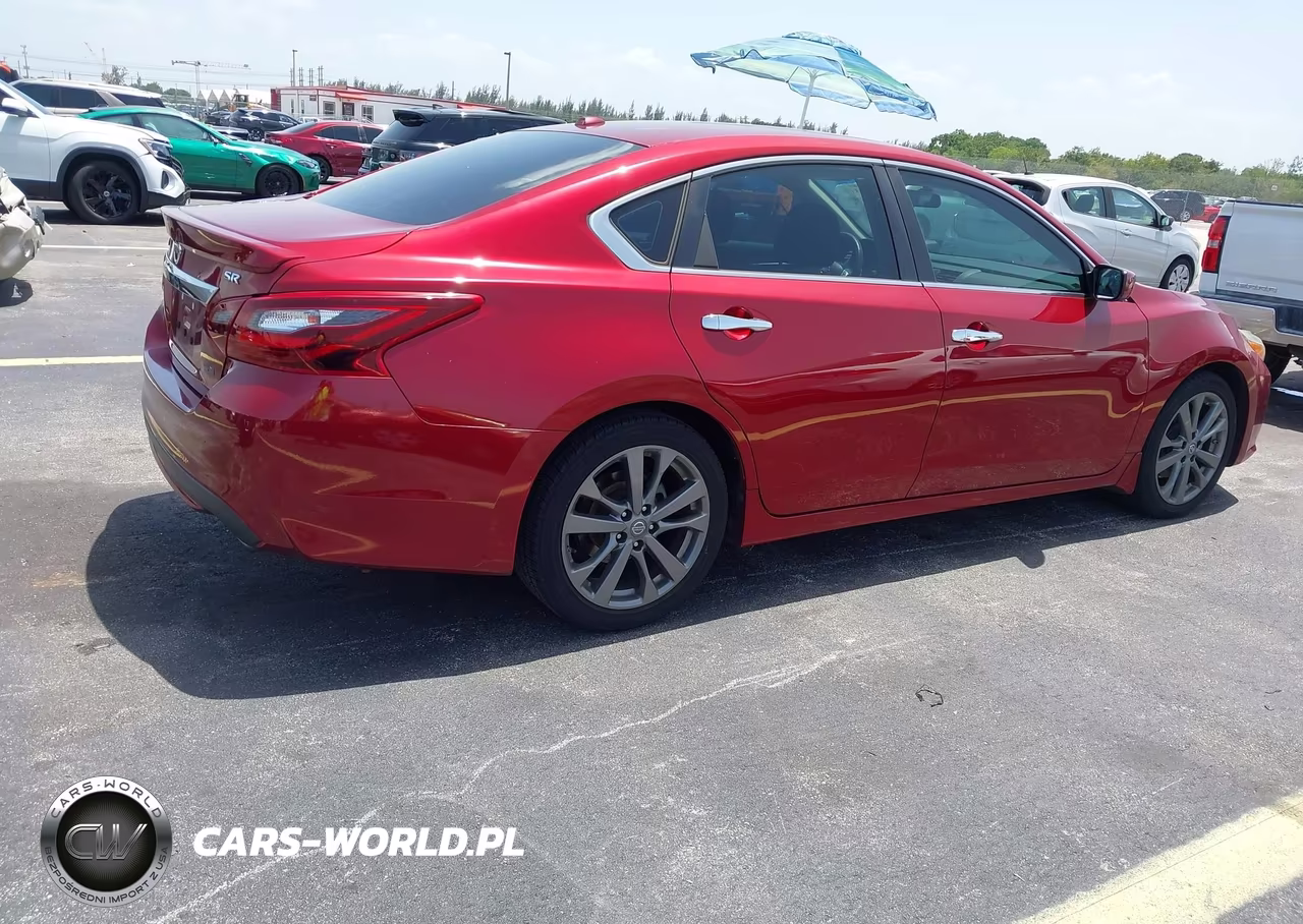 2018 Nissan Altima 2.5 Sr VIN:1N4AL3AP2JC277425 - 4