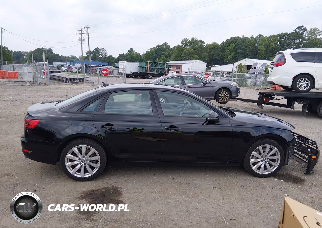 2017 Audi A4 Premium VIN:WAUANAF49HN010530 - 14