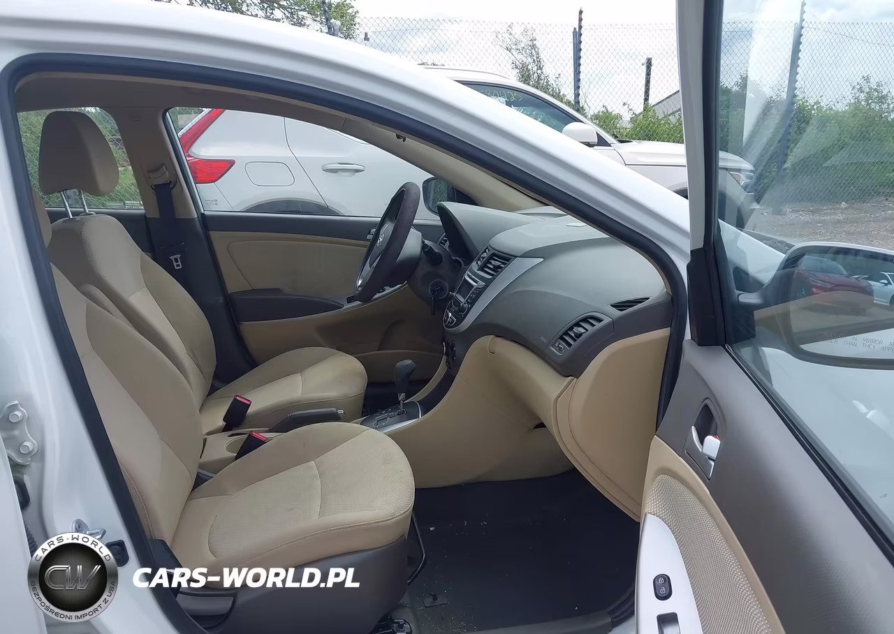 2013 Hyundai Accent Gls VIN:KMHCT4AE5DU420434 - 5
