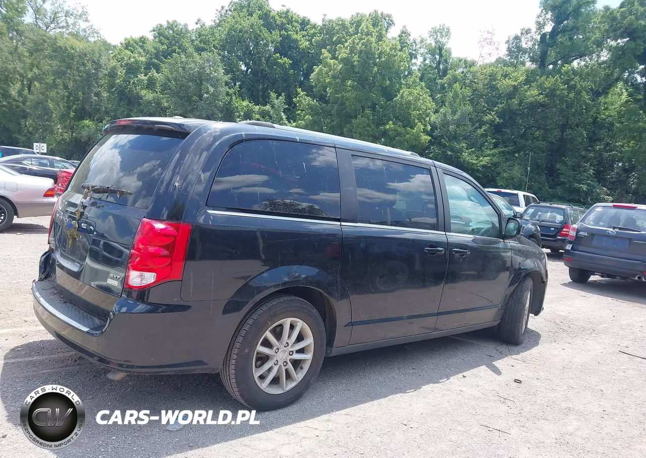 2018 Dodge Grand Caravan Sxt VIN:2C4RDGCG1JR208909 - 13