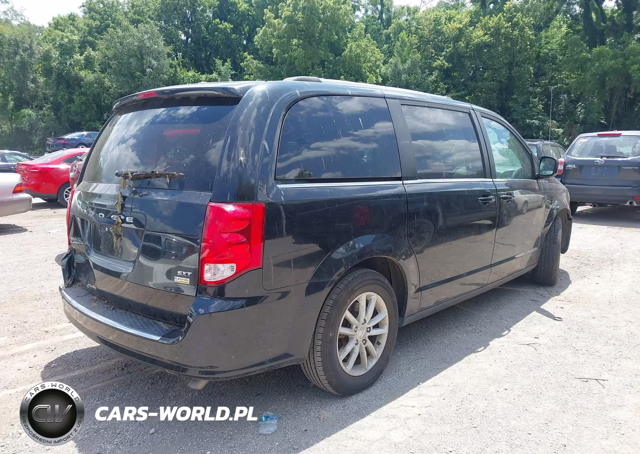 2018 Dodge Grand Caravan Sxt VIN:2C4RDGCG1JR208909 - 4