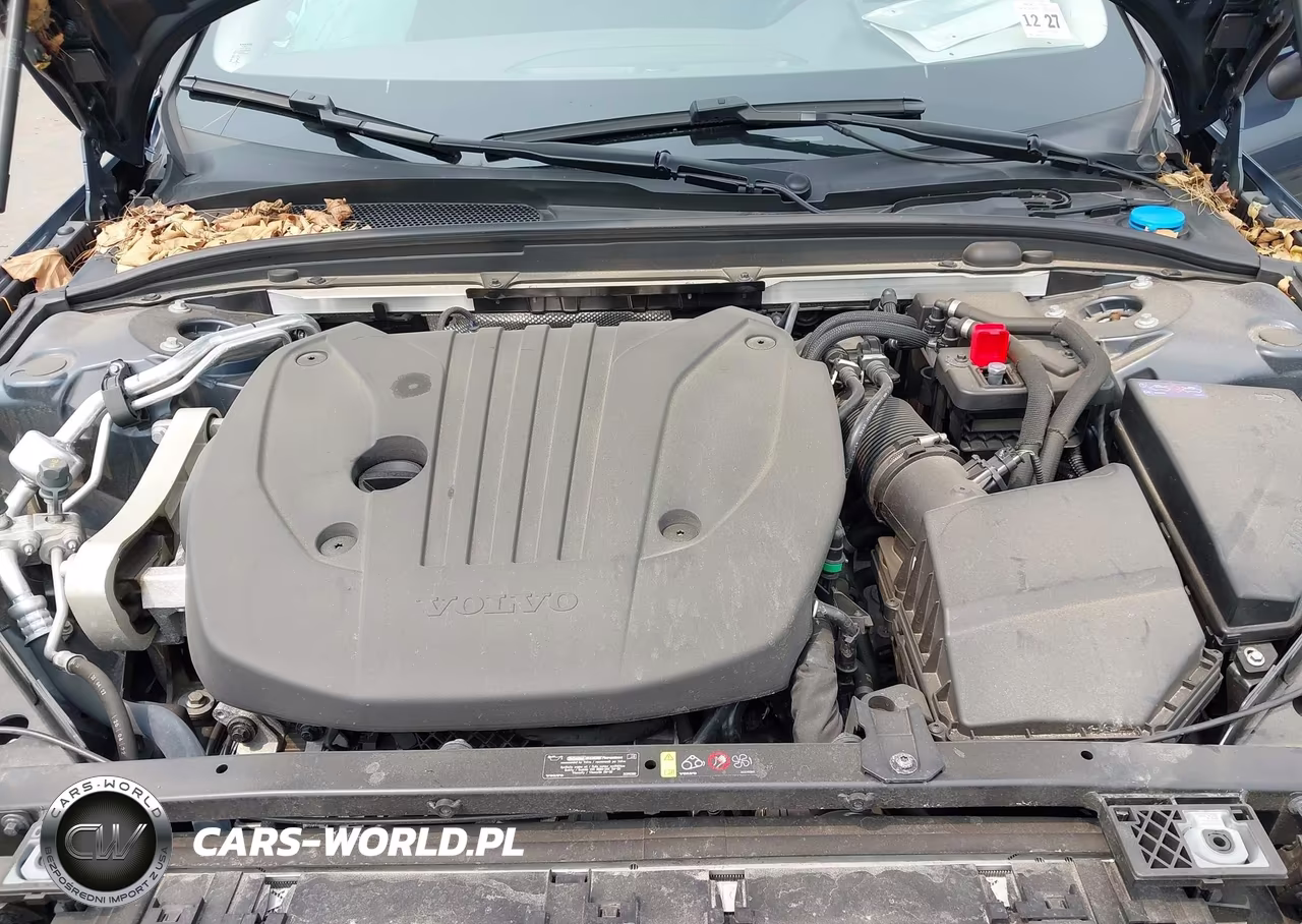 2023 Volvo S60 B5 Core Dark Theme VIN:7JRL12FV0PG236224 - 10