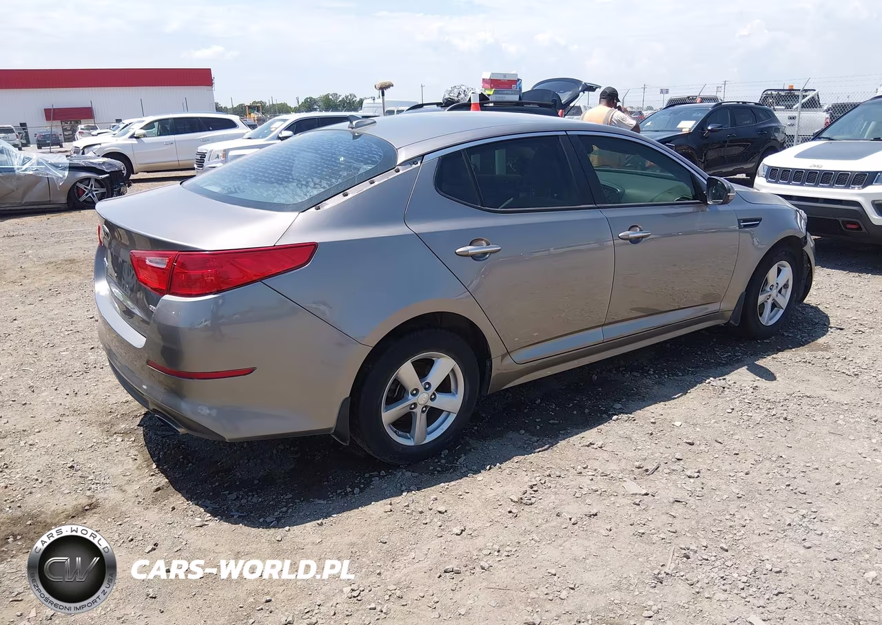 2014 Kia Optima Lx VIN:5XXGM4A79EG334622 - 4