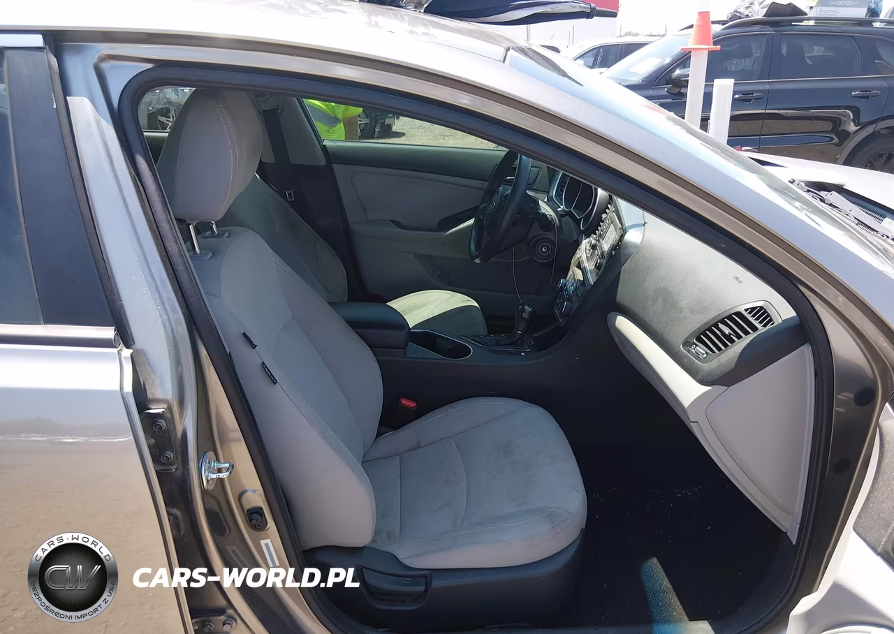 2014 Kia Optima Lx VIN:5XXGM4A79EG334622 - 5