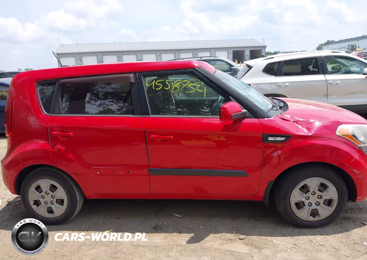 2013 Kia Soul VIN:KNDJT2A50D7576735 - 13