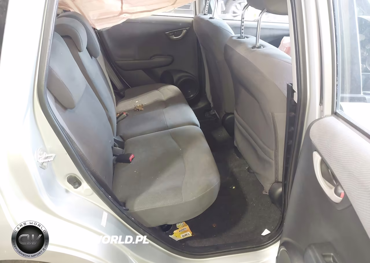 2011 Honda Fit VIN:JHMGE8H38BS009757 - 8