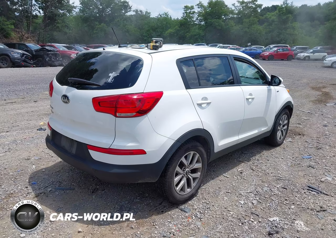 2016 Kia Sportage Lx VIN:KNDPBCAC1G7814341 - 4