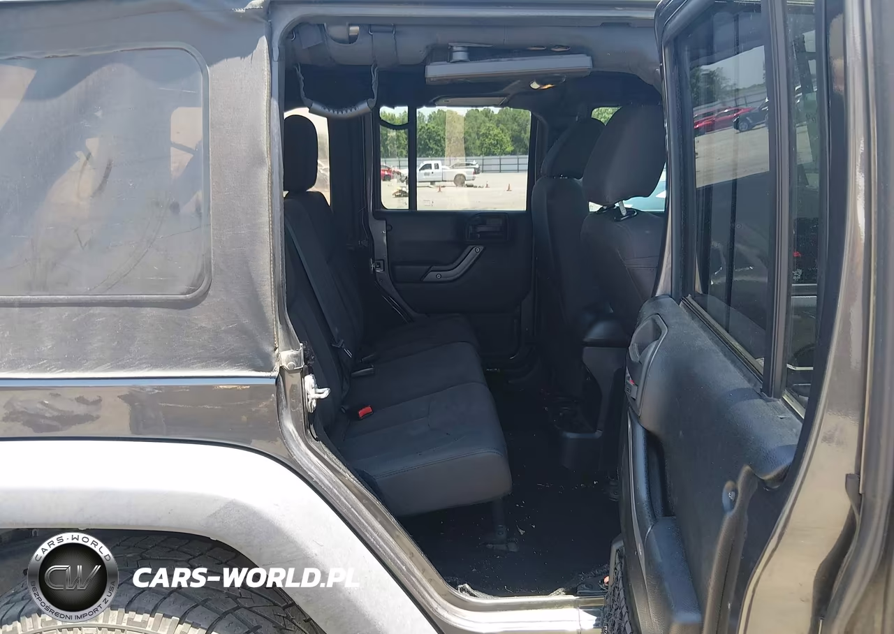 2017 Jeep Wrangler Unlimited Sport VIN:1C4HJWDG2HL621440 - 8