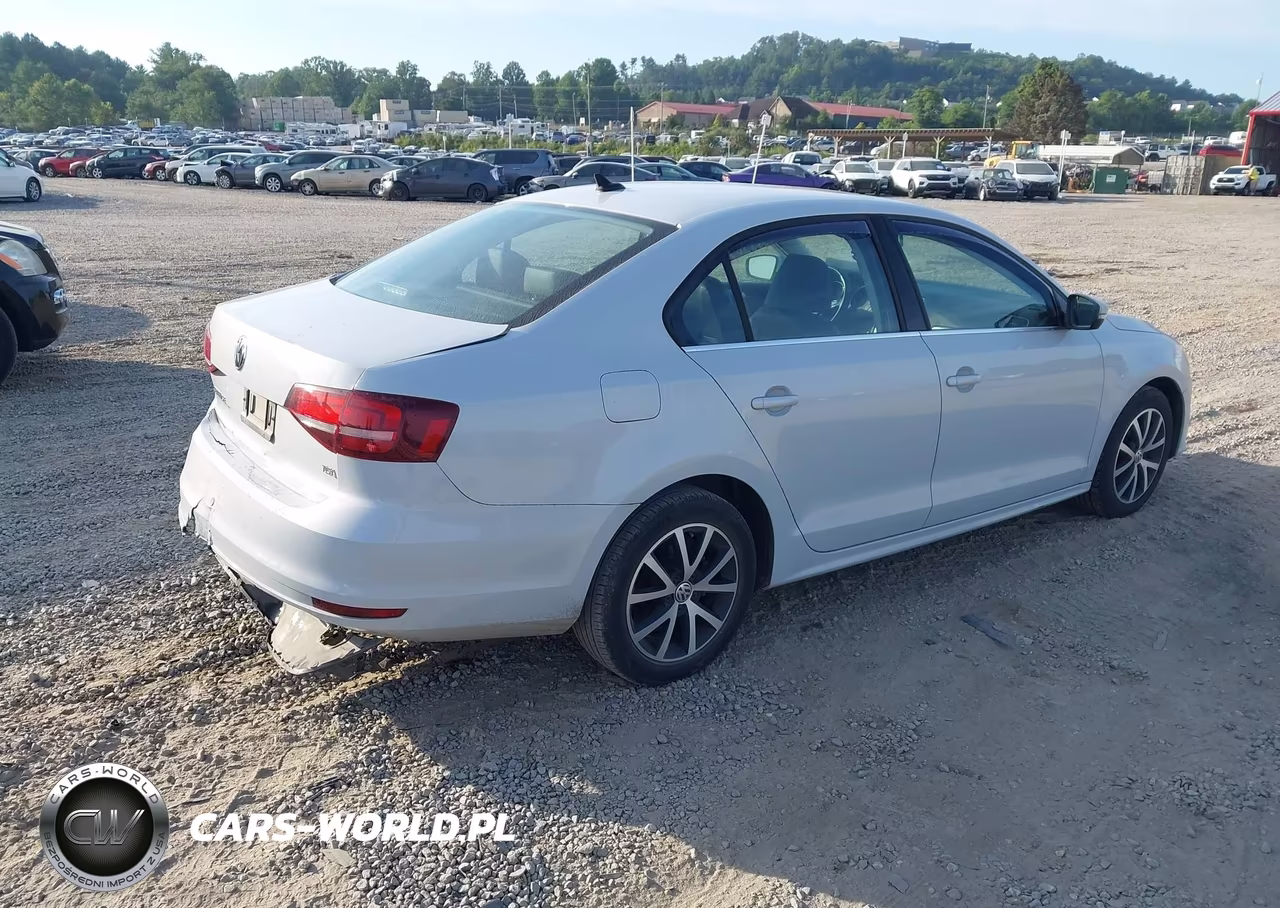 2017 Volkswagen Jetta 1.4T Se VIN:3VWB67AJ8HM328828 - 4