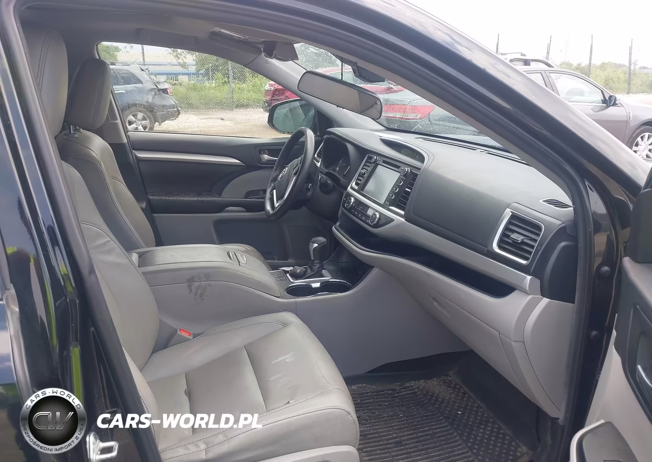 2019 Toyota Highlander Xle VIN:5TDJZRFH8KS589794 - 5