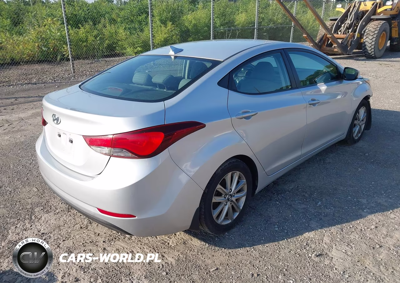 2015 Hyundai Elantra Se VIN:KMHDH4AE2FU438205 - 4