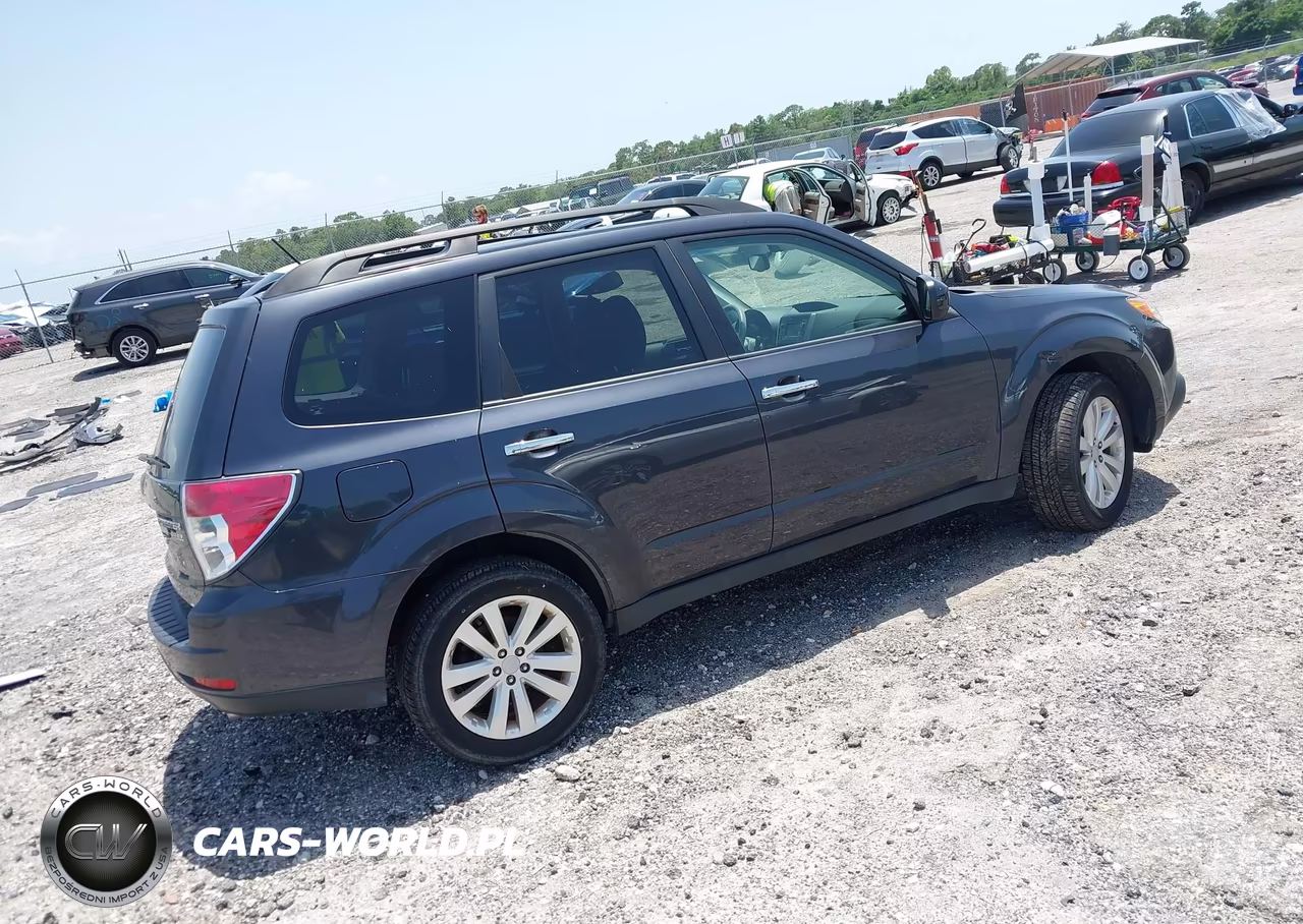 2013 Subaru Forester 2.5X Limited VIN:JF2SHAEC8DH414789 - 4