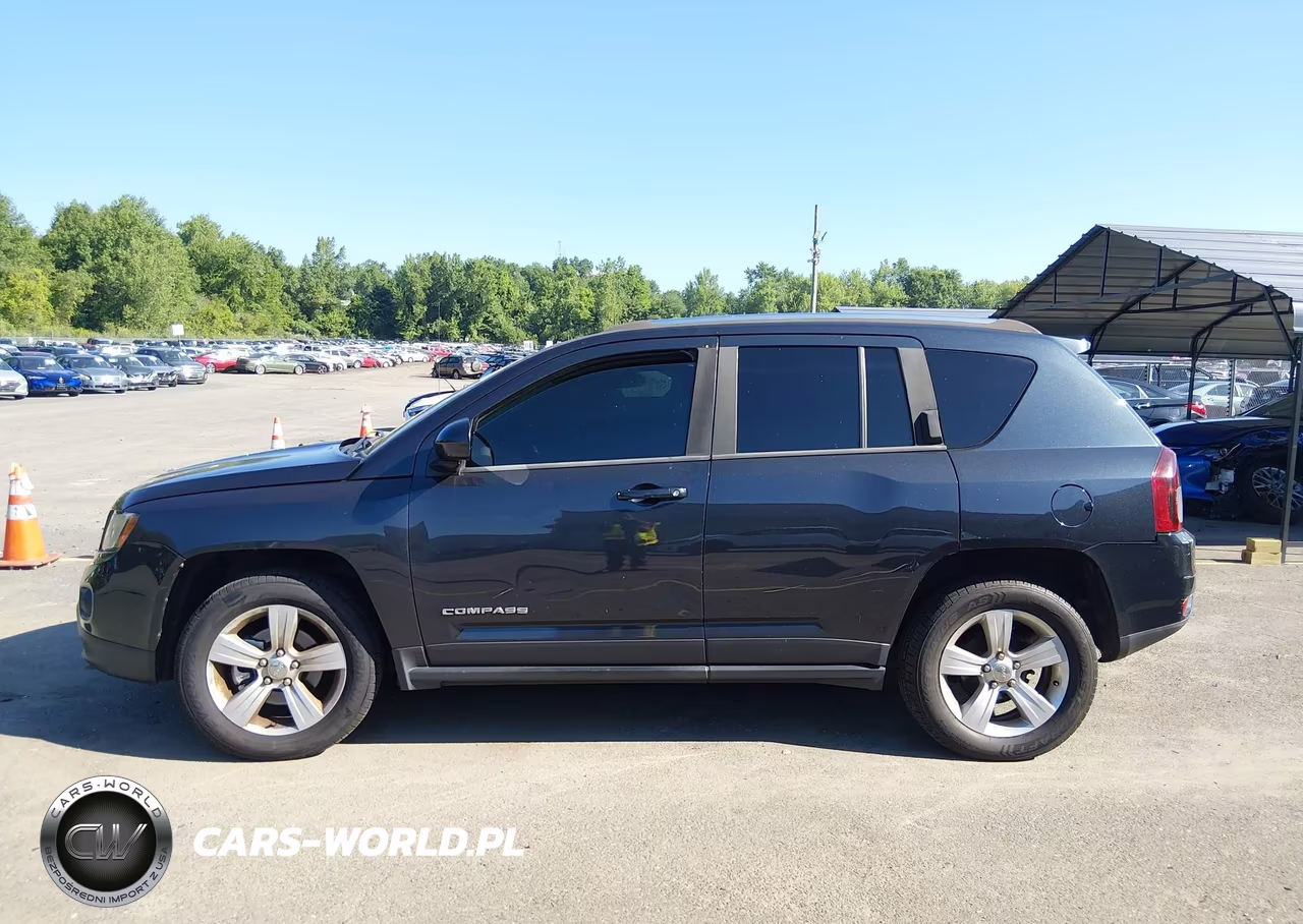 2014 Jeep Compass Latitude VIN:1C4NJDEBXED816573 - 14