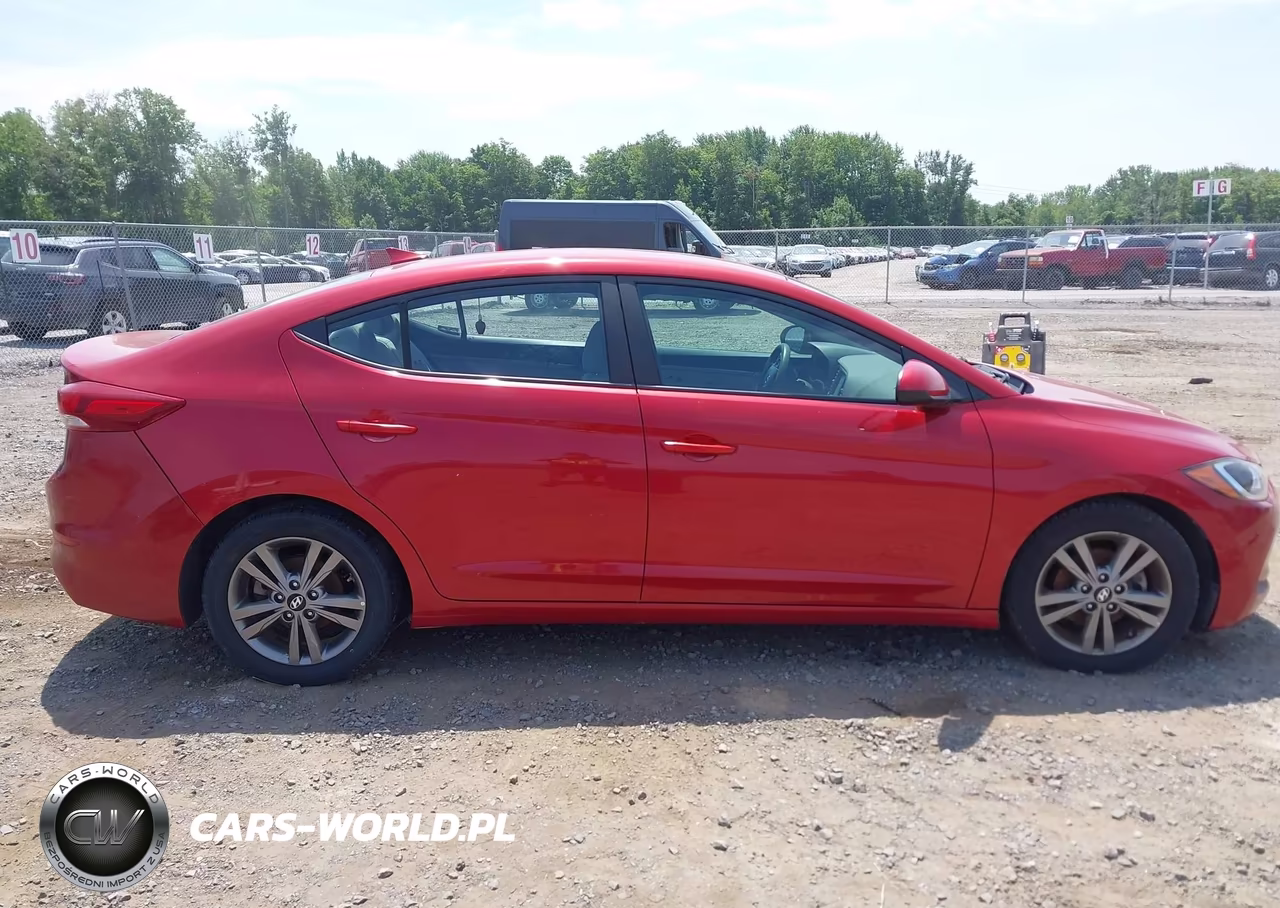 2018 Hyundai Elantra Sel VIN:5NPD84LF8JH235333 - 12