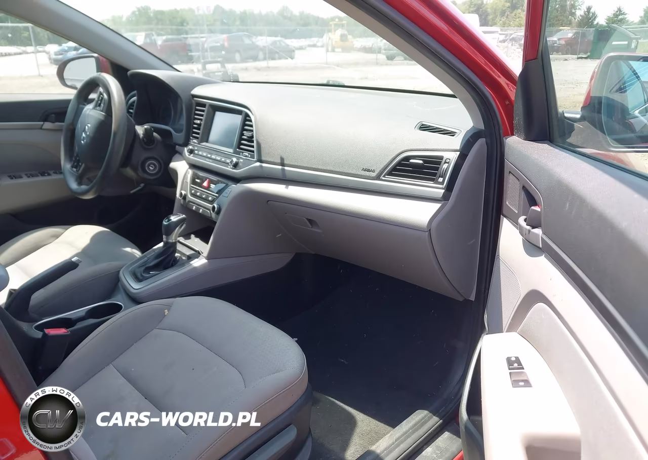 2018 Hyundai Elantra Sel VIN:5NPD84LF8JH235333 - 5