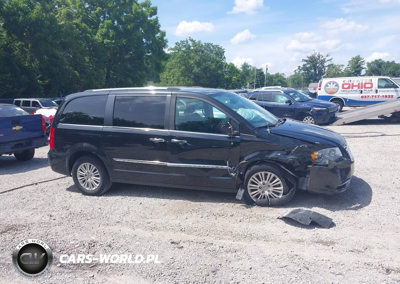 2013 Chrysler Town & Country Limited VIN:2C4RC1GGXDR805183 - 14