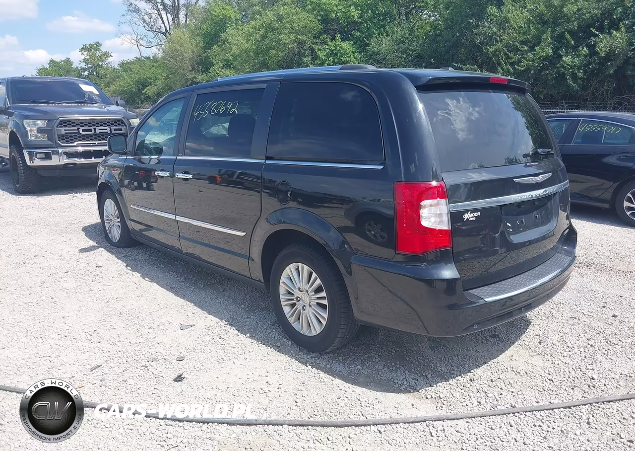 2013 Chrysler Town & Country Limited VIN:2C4RC1GGXDR805183 - 3