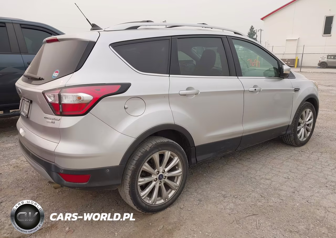 2018 Ford Escape Titanium VIN:1FMCU9J99JUC49485 - 4