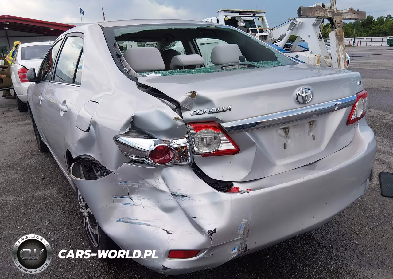 2013 Toyota Corolla Le VIN:5YFBU4EE6DP126769 - 3