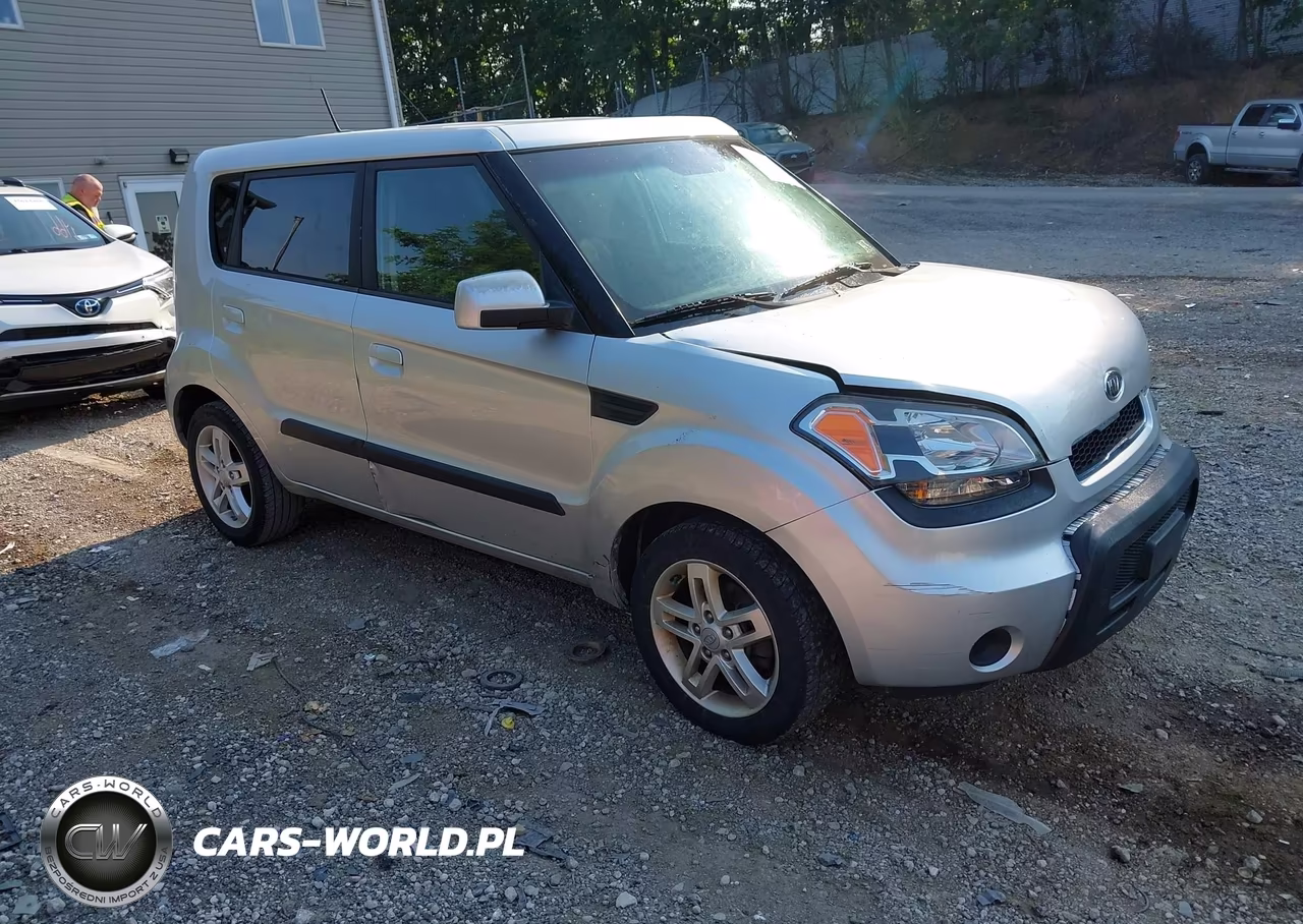 2010 Kia Soul +
