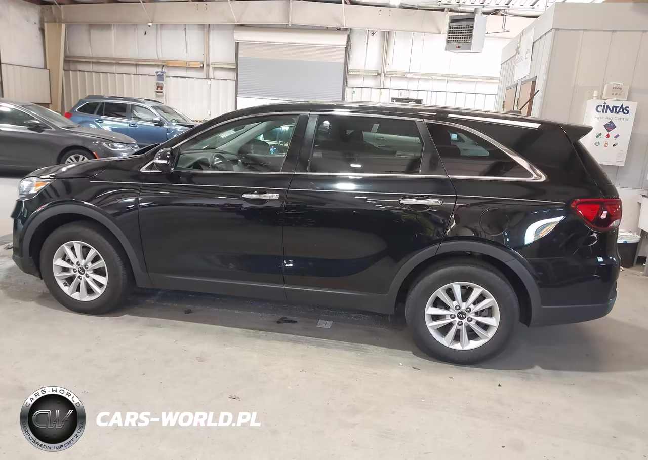 2019 Kia Sorento 2.4L L VIN:5XYPG4A38KG597812 - 14