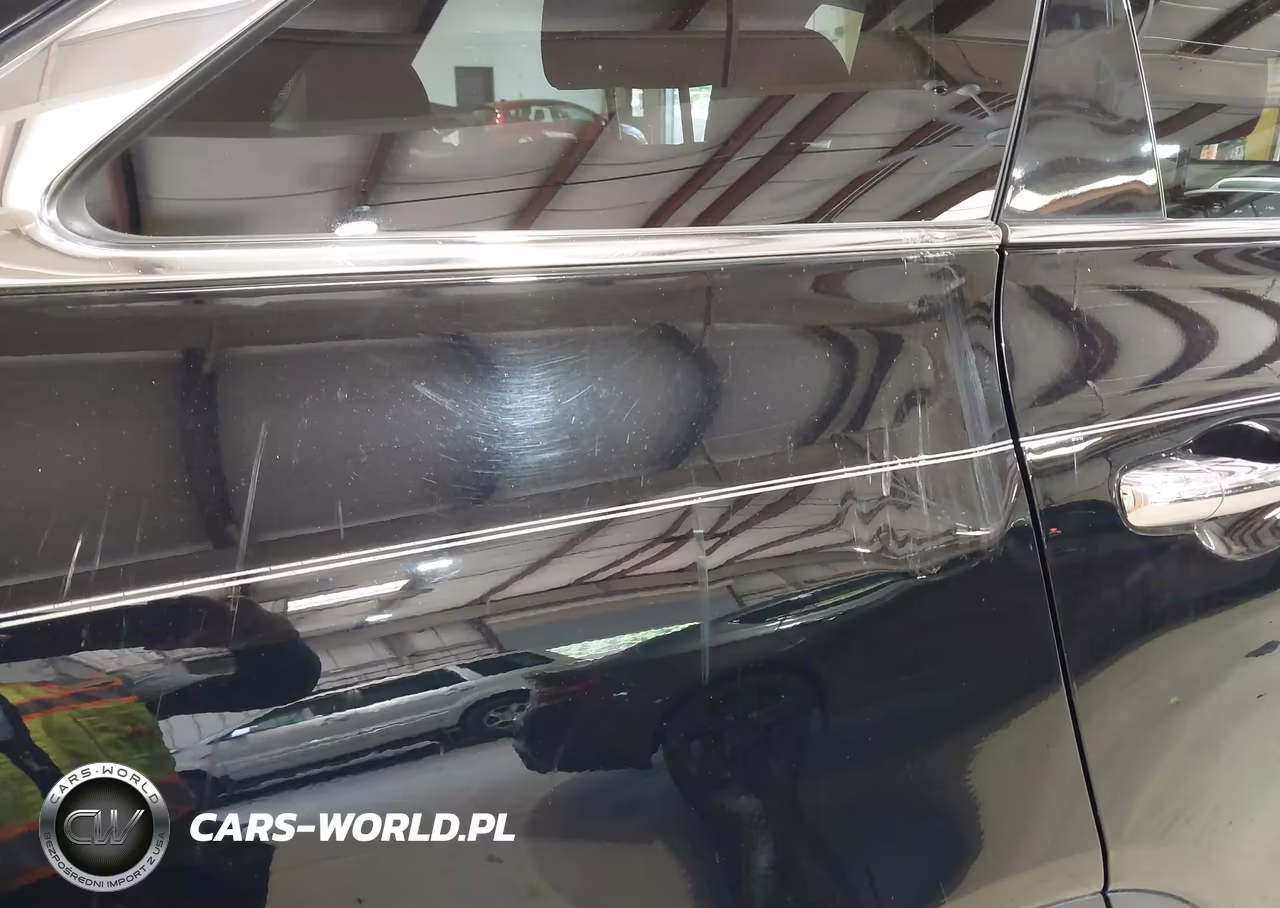 2019 Kia Sorento 2.4L L VIN:5XYPG4A38KG597812 - 18