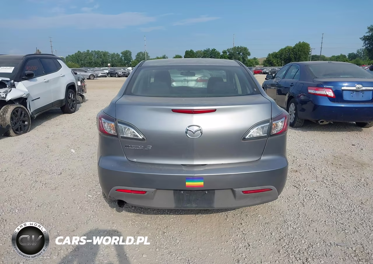 2011 Mazda Mazda3 I Touring VIN:JM1BL1VF7B1497323 - 17